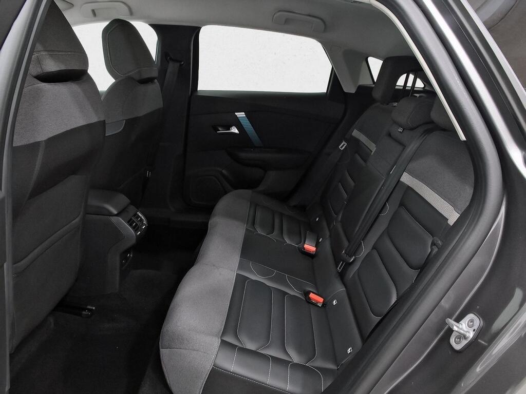 Citroën C4 ë-C4 eléctrico 100kW 50kWh Shine 9