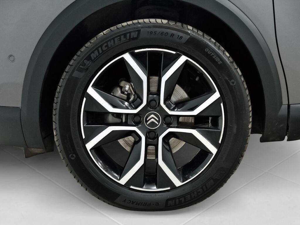 Citroën C4 ë-C4 eléctrico 100kW 50kWh Shine 11