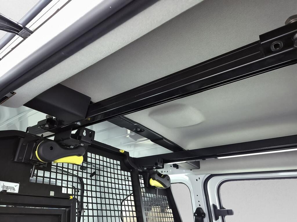 Peugeot Partner 1.5 BLUEHDI 130 PREMIUM 4WD DANGEL STD 4P 31