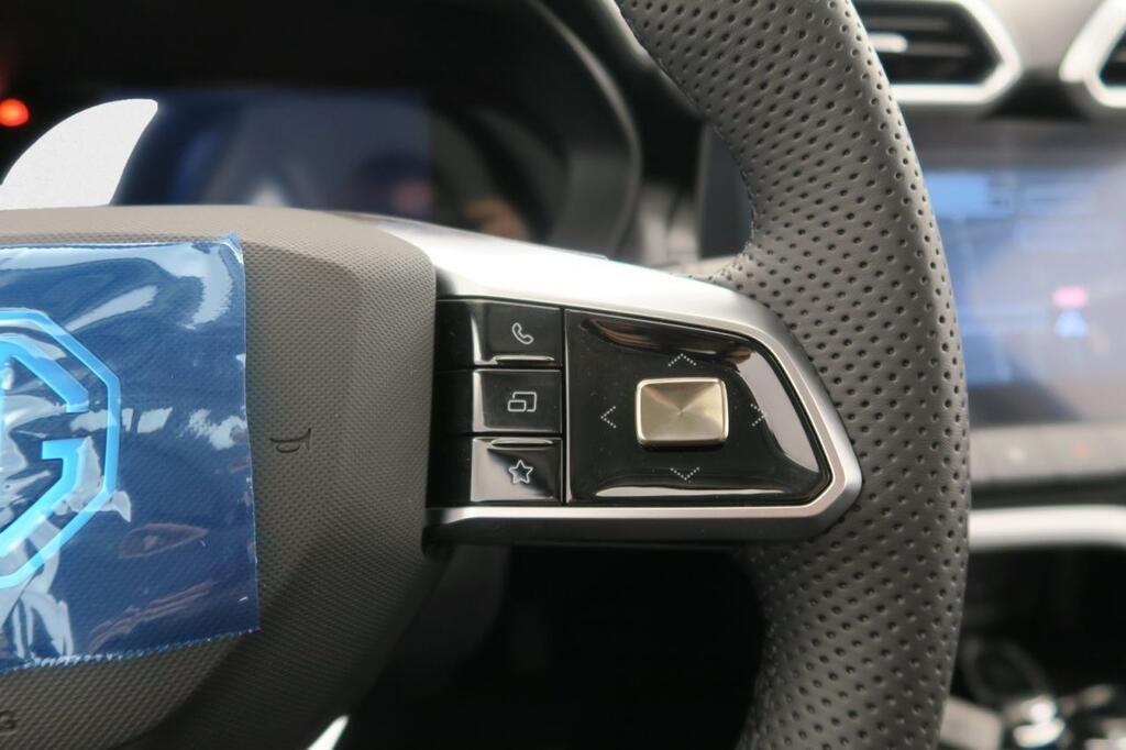 MG ZS COMFORT 1.5 HYBRID+ 197 CV 5P 13