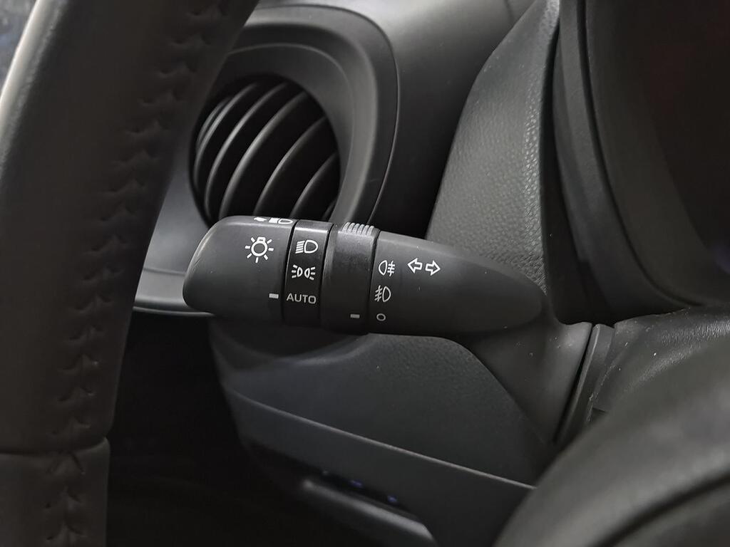 Toyota Aygo X Cross 1.0 VVT-I 72CV Play 14