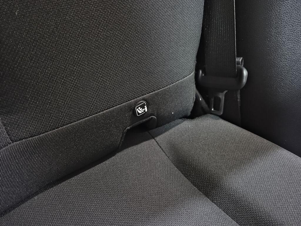 Toyota Aygo X Cross 1.0 VVT-I 72CV Play 27