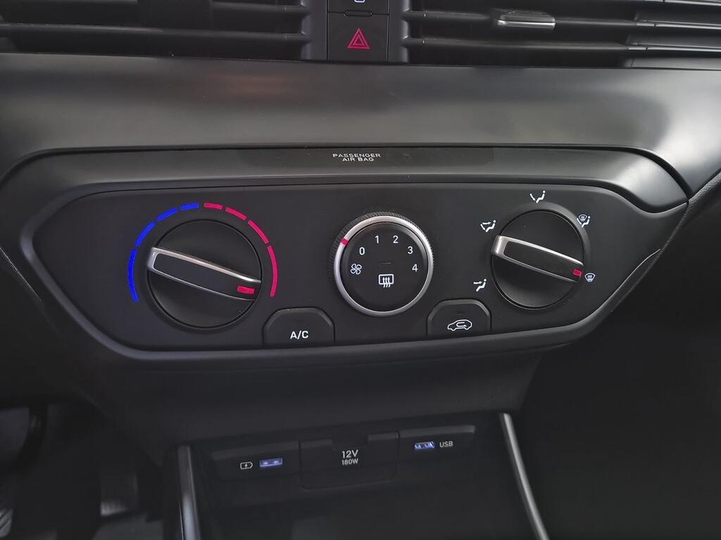 Hyundai i20 1.0 TGDI 74kW (100CV) 48V Essence 25