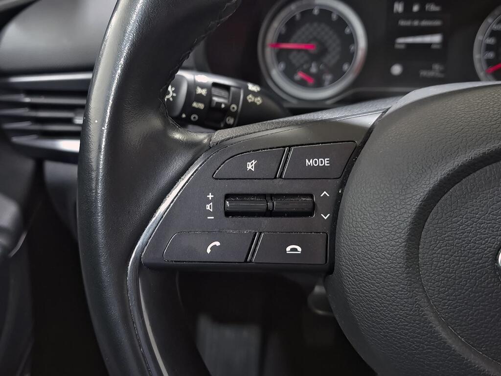 Hyundai i20 1.0 TGDI 74kW (100CV) 48V Essence 16