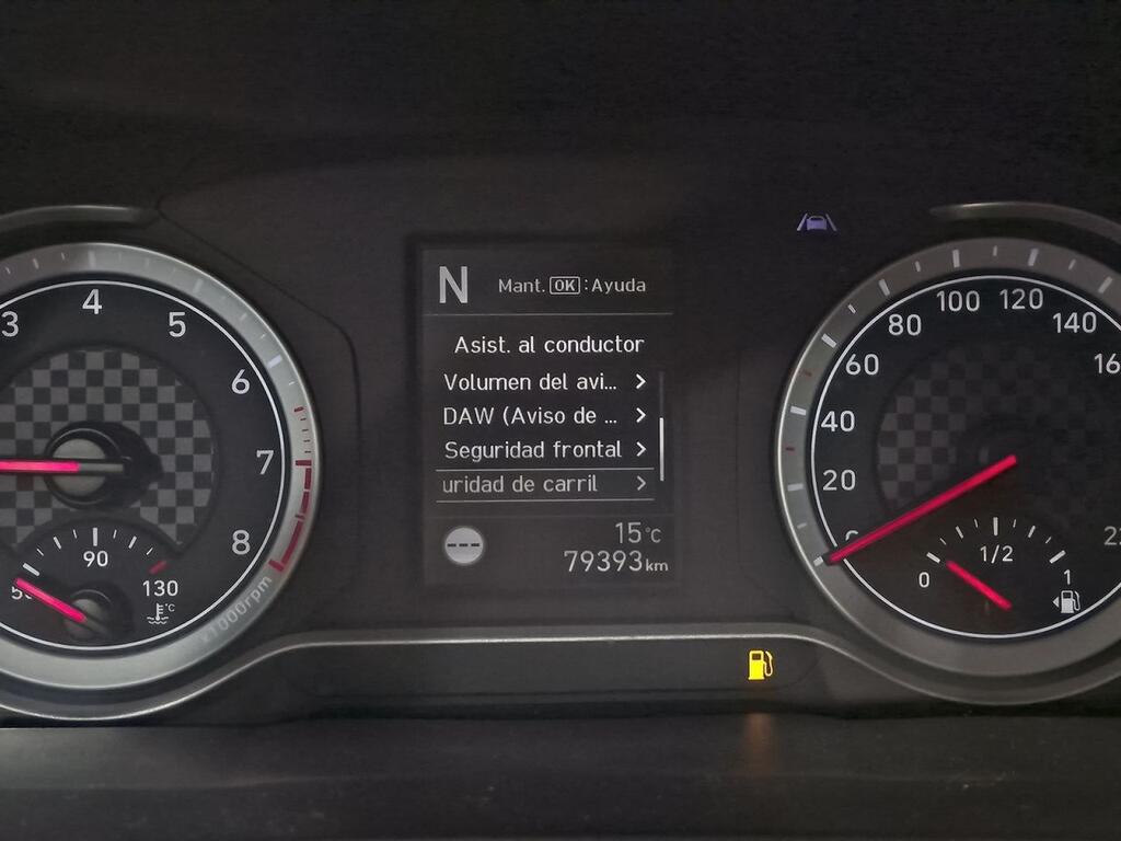 Hyundai i20 1.0 TGDI 74kW (100CV) 48V Essence 23