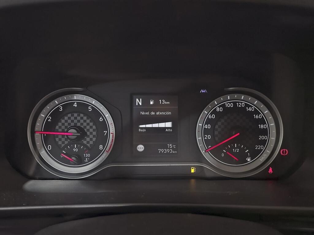 Hyundai i20 1.0 TGDI 74kW (100CV) 48V Essence 13