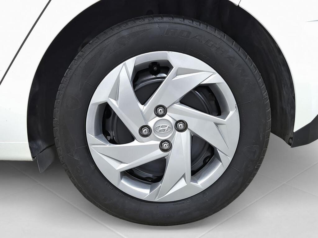 Hyundai i20 1.0 TGDI 74kW (100CV) 48V Essence 10