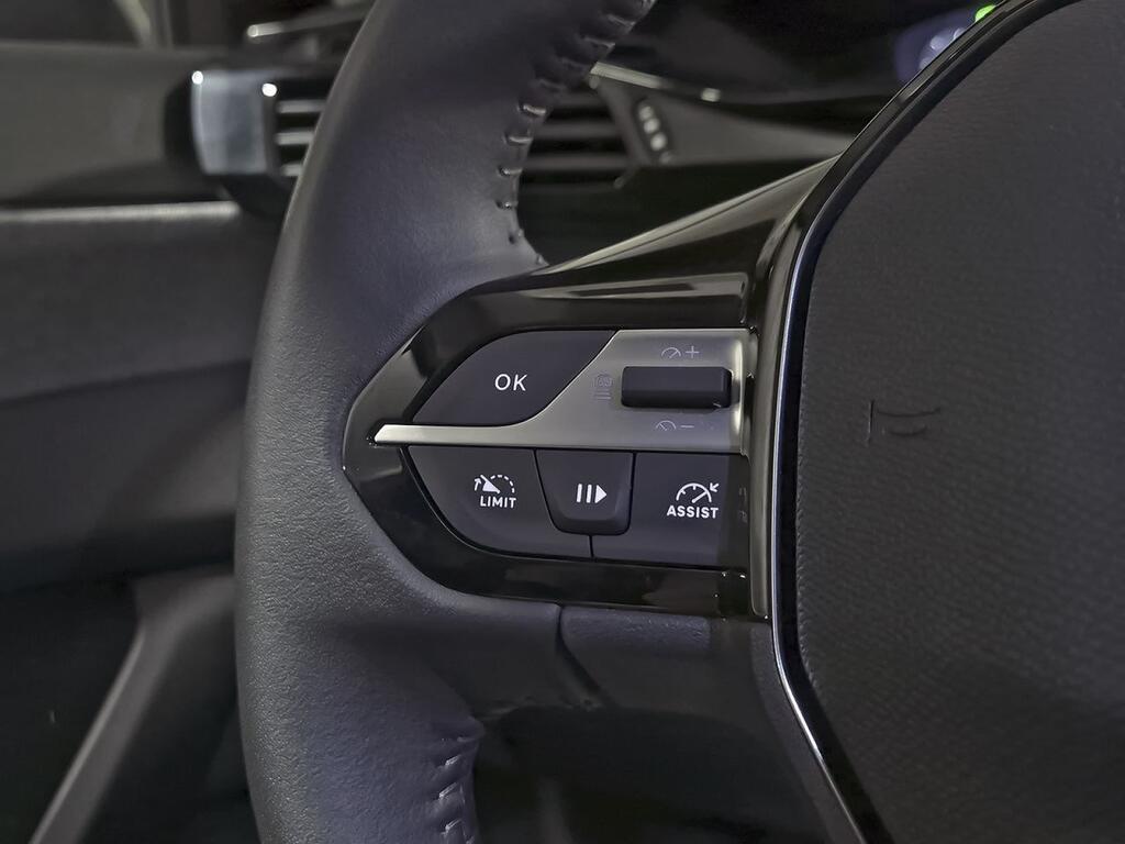 Peugeot 308 5P Allure BlueHDi 130 S&S EAT8 16