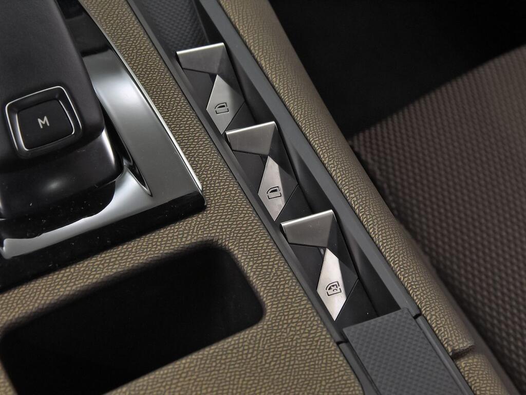 DS DS 7 BlueHDi DE 96kW (130CV) Auto. Bastille 29