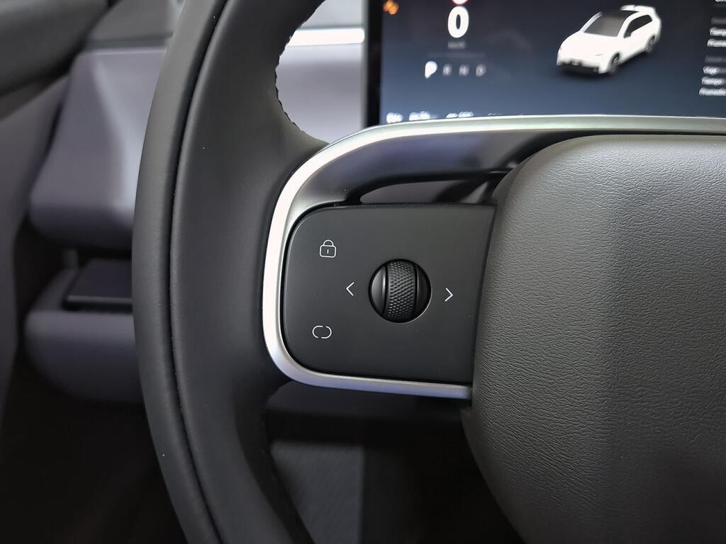 Leapmotor C10 C10 REEV 28.4 kWh Design Auto 16