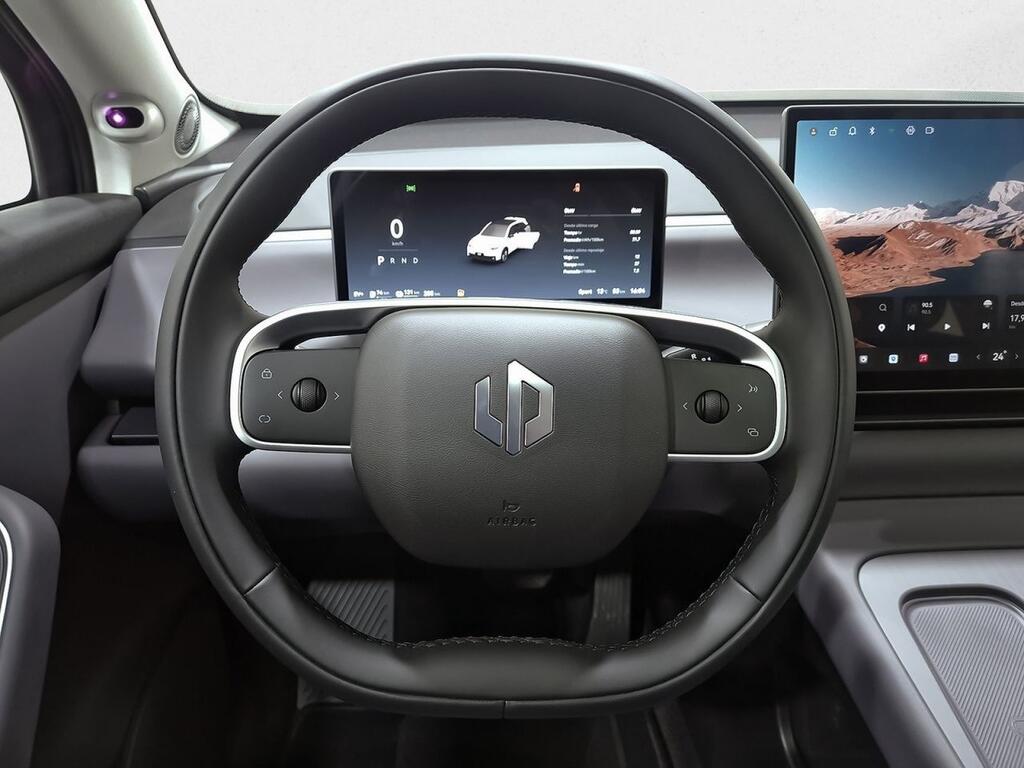 Leapmotor C10 C10 REEV 28.4 kWh Design Auto 18