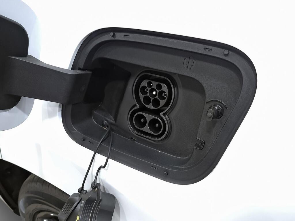 Leapmotor C10 C10 REEV 28.4 kWh Design Auto 33