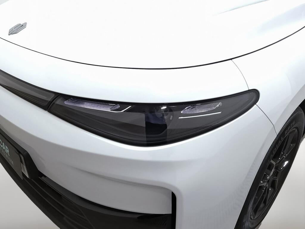 Leapmotor C10 C10 REEV 28.4 kWh Design Auto 34