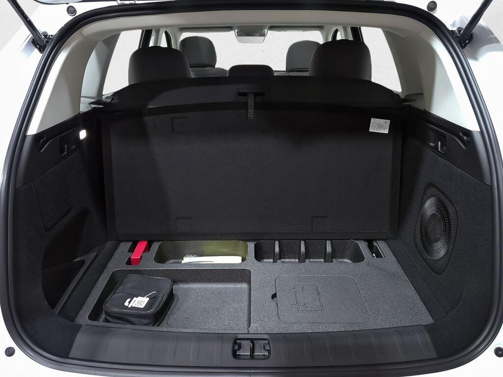 Leapmotor C10 C10 REEV 28.4 kWh Design Auto 32