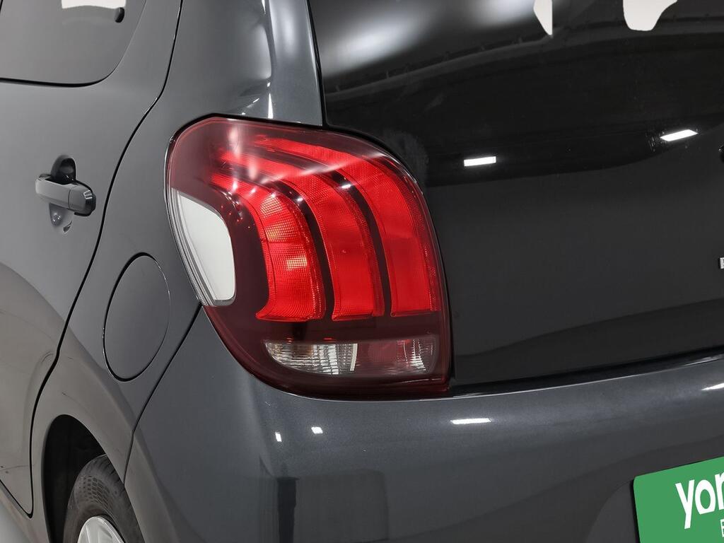 Peugeot 108 Active VTi 52kW (72CV) 28