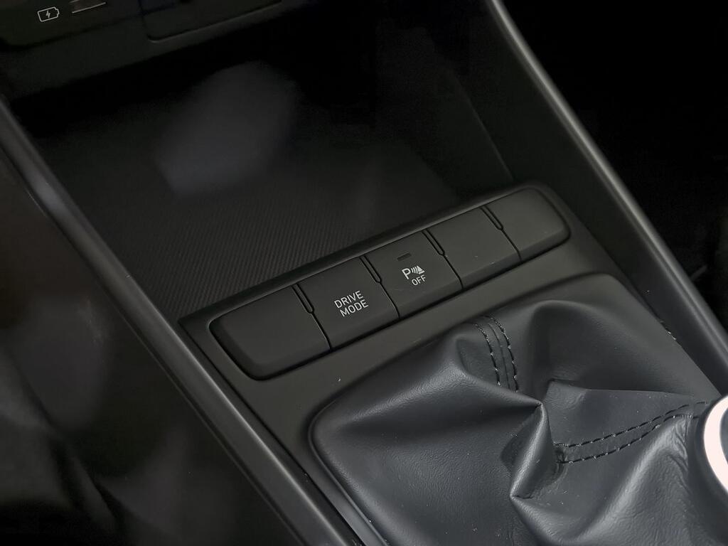 Hyundai Bayon 1.0 TGDI 74kW (100CV) 48V Maxx 26