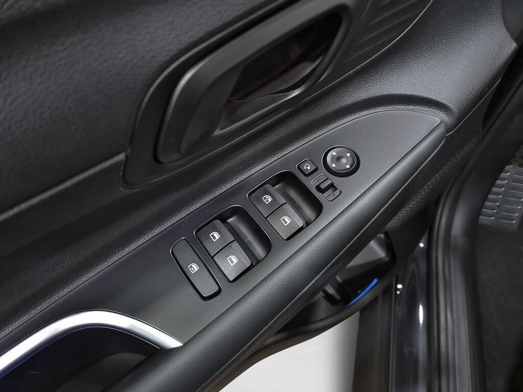 Hyundai Bayon 1.0 TGDI 74kW (100CV) 48V Maxx 11