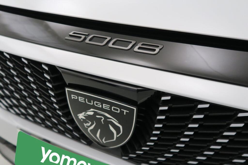 Peugeot 5008 ALLURE 1.2 MHEV HYBRID EDCS6 145 CV 7 PLAZAS 20