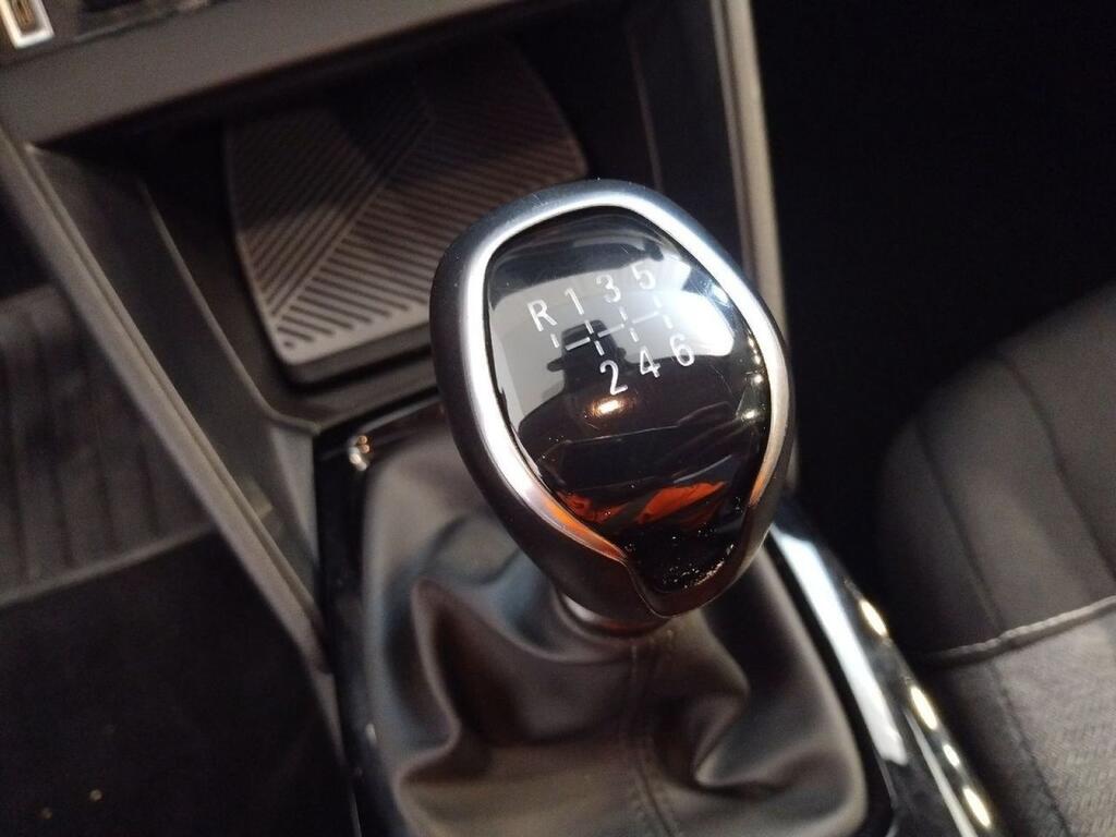 Citroën C4 SHINE 1.2 PURETECH 130 CV S&S 5P 8