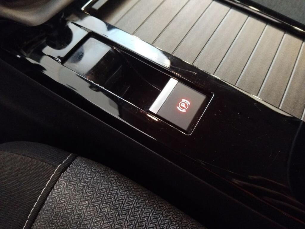 Citroën C4 SHINE 1.2 PURETECH 130 CV S&S 5P 9