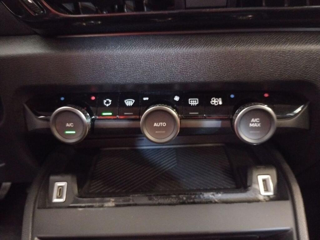 Citroën C4 SHINE 1.2 PURETECH 130 CV S&S 5P 11