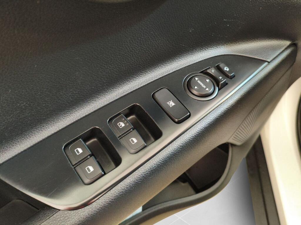 Kia Stonic DRIVE 1.0 T-GDI 120 CV 5P 8