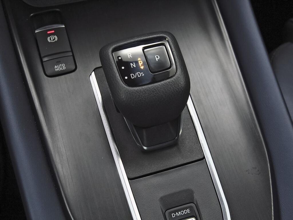 Nissan Qashqai DIG-T 116kW Xtronic N-Connecta 27