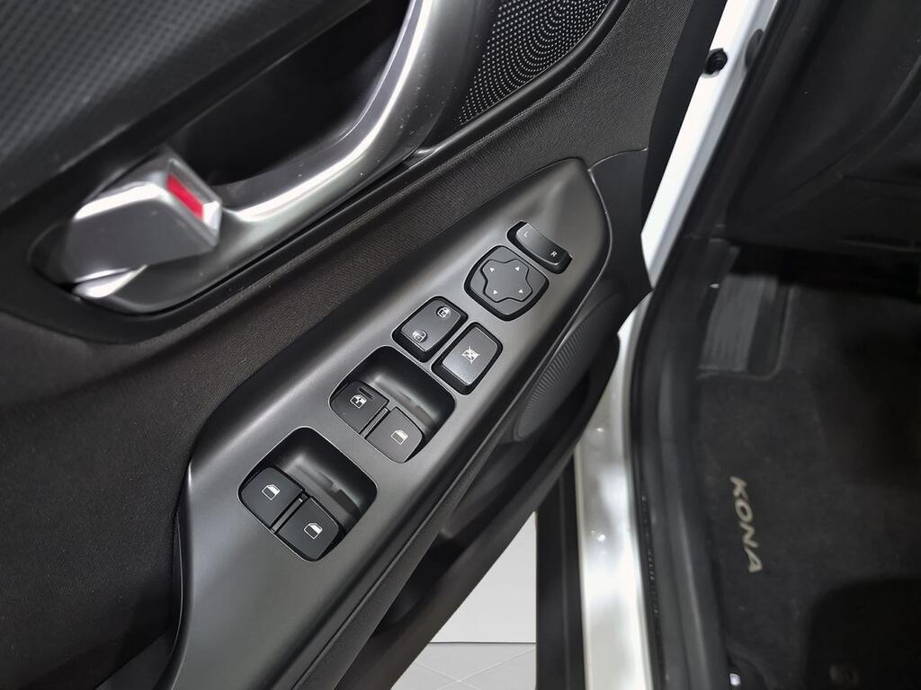 Hyundai Kona 1.6 GDI HEV Maxx DCT 11