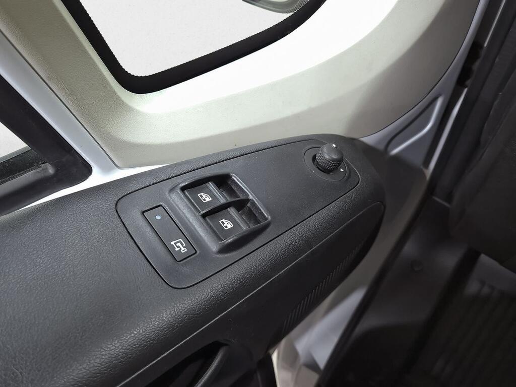 Citroën Jumper FG 2.2 BLUEHDI 140 35 L2H2 4P 13