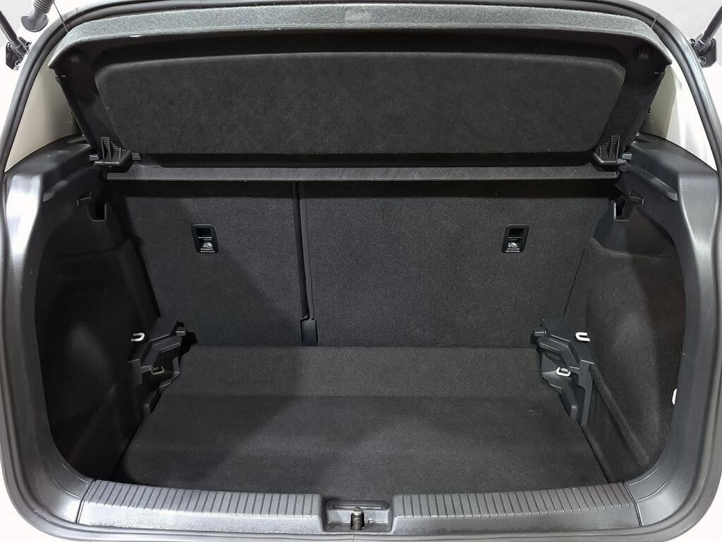 Volkswagen T-Cross Advance 1.0 TSI 70kW (95CV) 9