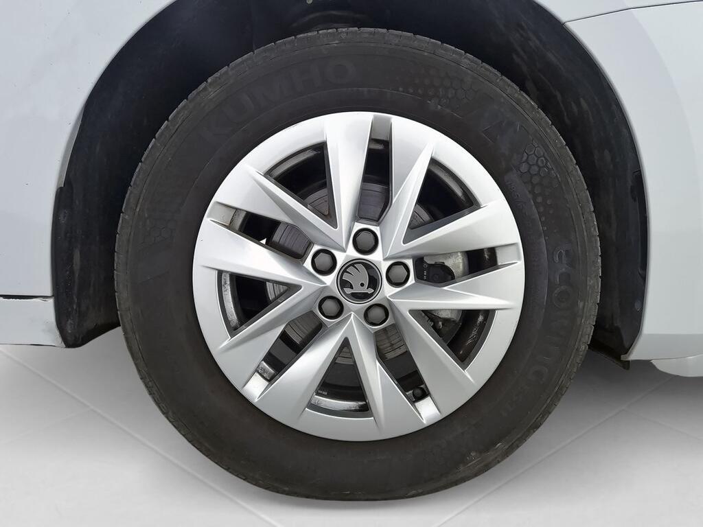 Skoda Fabia 1.0 MPI 59KW (80CV) Selection 8