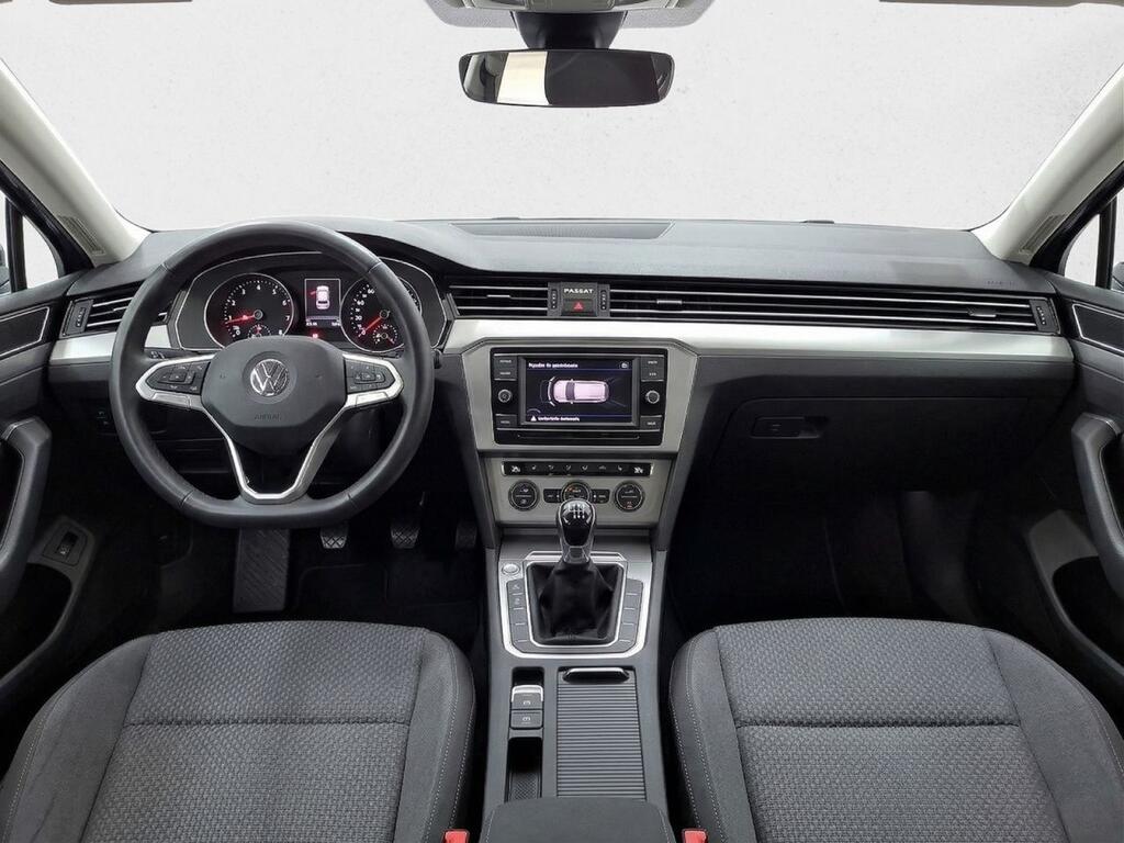 Volkswagen Passat Variant Business 2.0 TDI 110kW 3