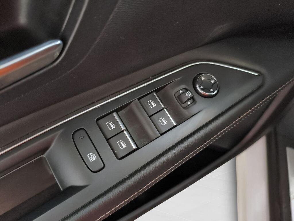Peugeot 3008 1.5 BlueHDi 96kW (130CV) S&S GT 12