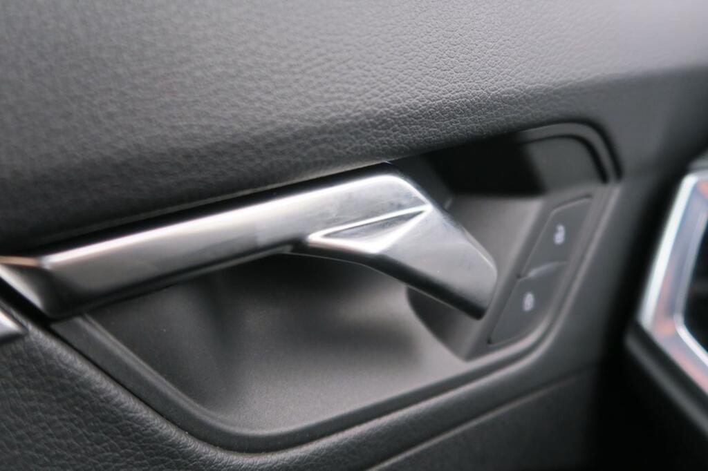 Audi Q3 S LINE 35 2.0 TDI 150 CV S TRONIC 5P 18