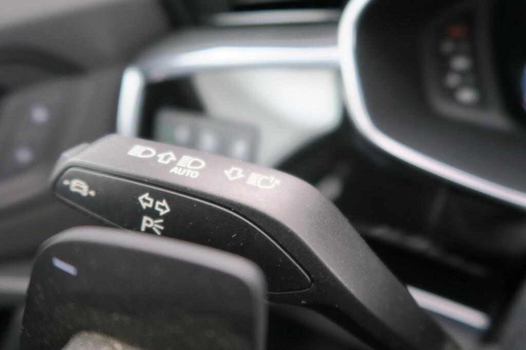 Audi Q3 S LINE 35 2.0 TDI 150 CV S TRONIC 5P 14