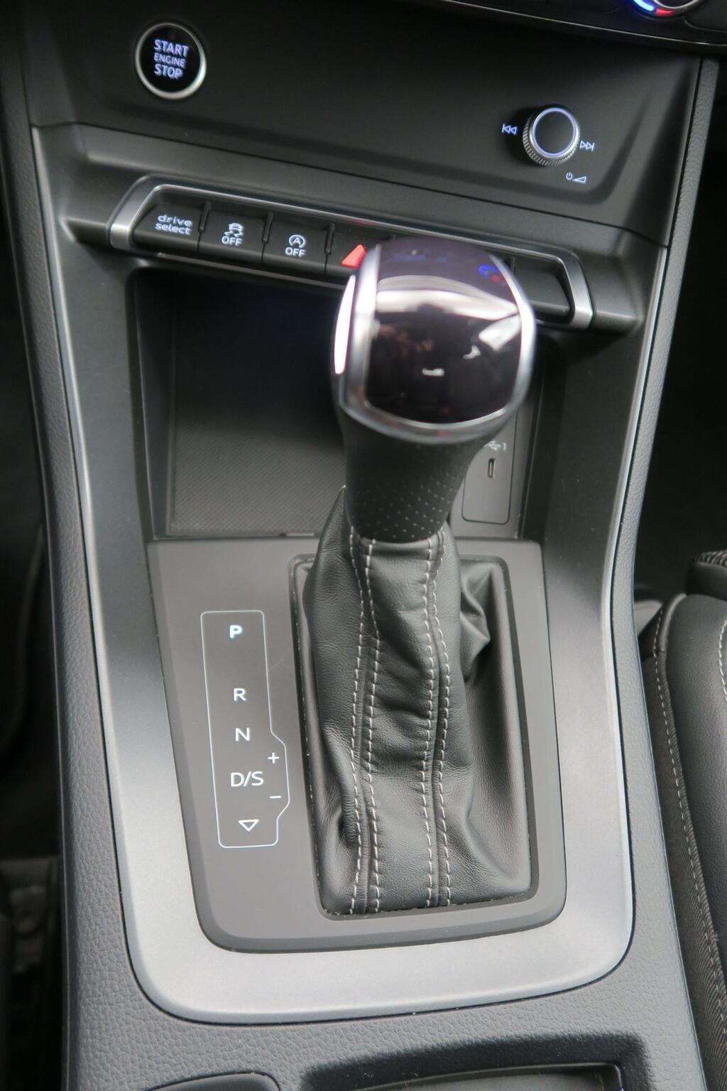 Audi Q3 S LINE 35 2.0 TDI 150 CV S TRONIC 5P 12