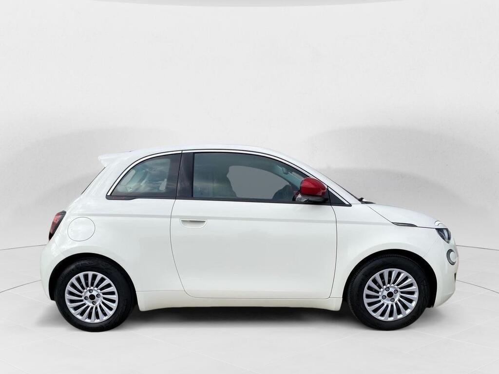 Fiat 500 BEV 42KWH RED 3P 320KMS 3