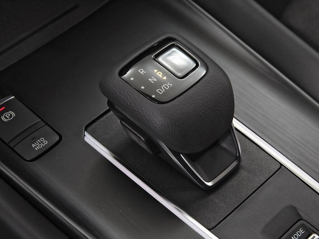 Nissan Qashqai DIG-T 116kW Xtronic N-Connecta 32