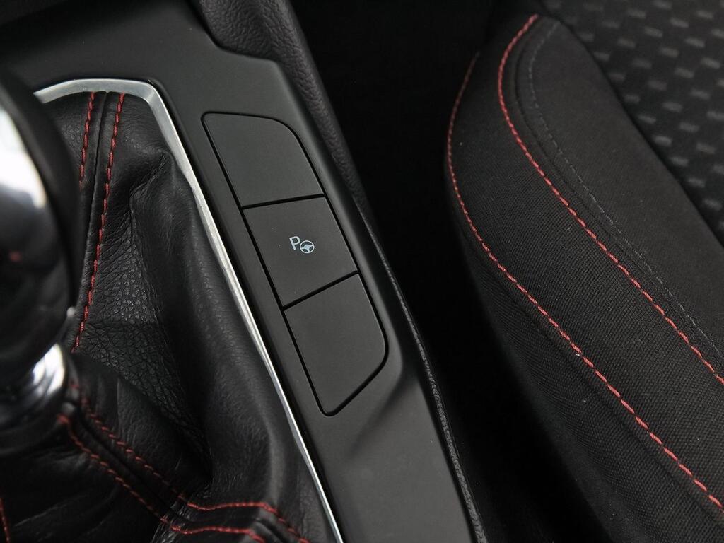 Ford Focus 1.0 Ecoboost MHEV 92kW ST-Line Style SIP 30