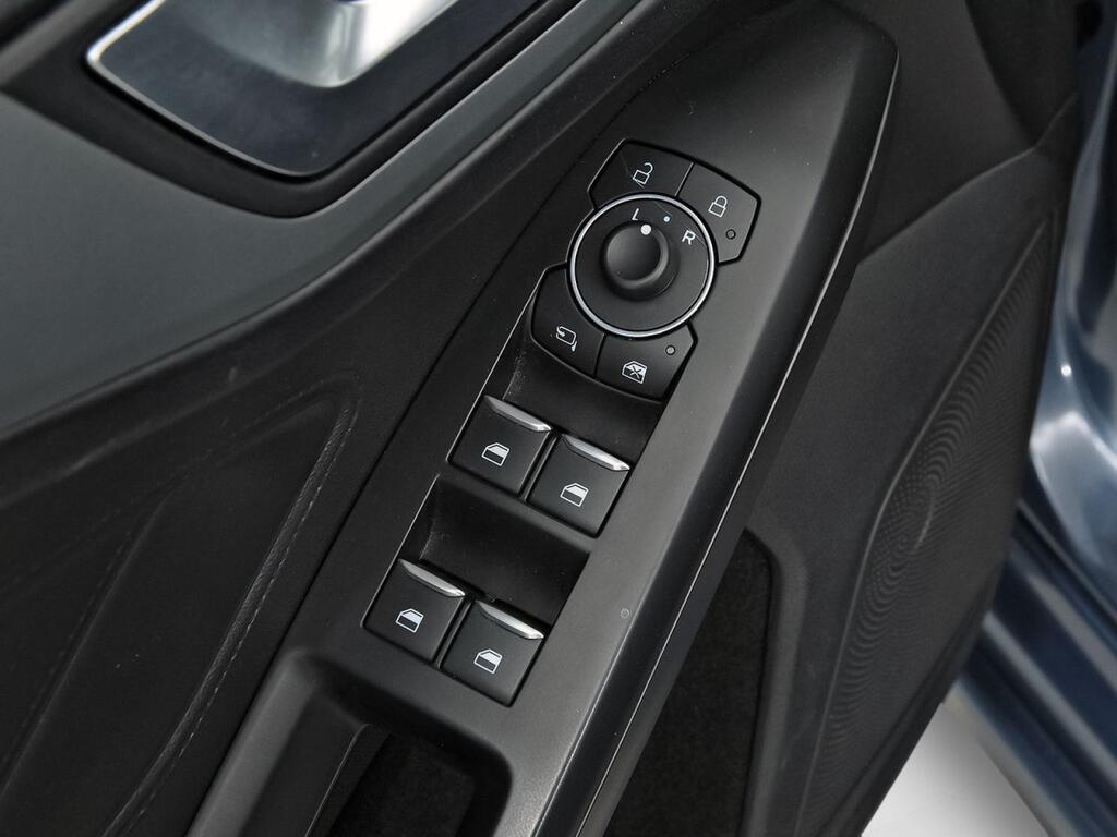 Ford Focus 1.0 Ecoboost MHEV 92kW ST-Line Style SIP 13