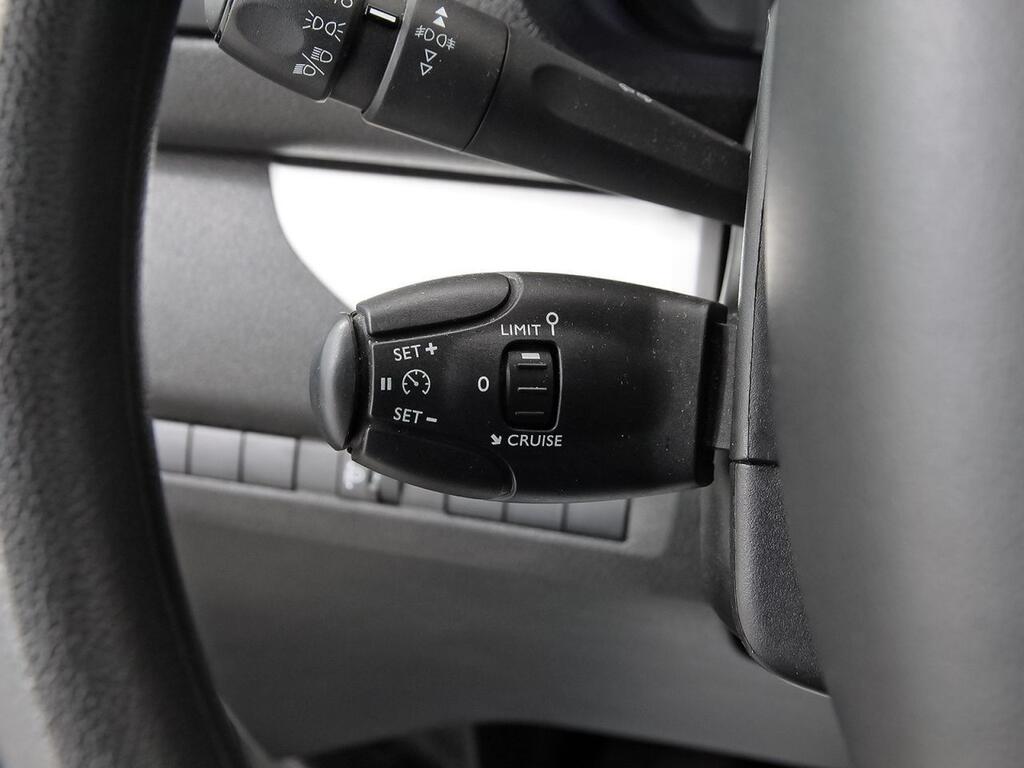 Citroën Spacetourer Talla M BlueHDi 145 S&S 6v Feel 19