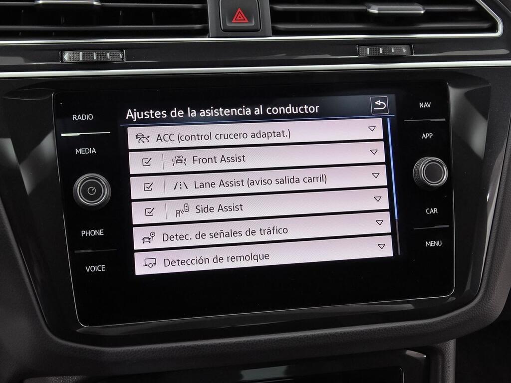 Volkswagen Tiguan R-Line 1.5 TSI 110kW (150CV) DSG 28