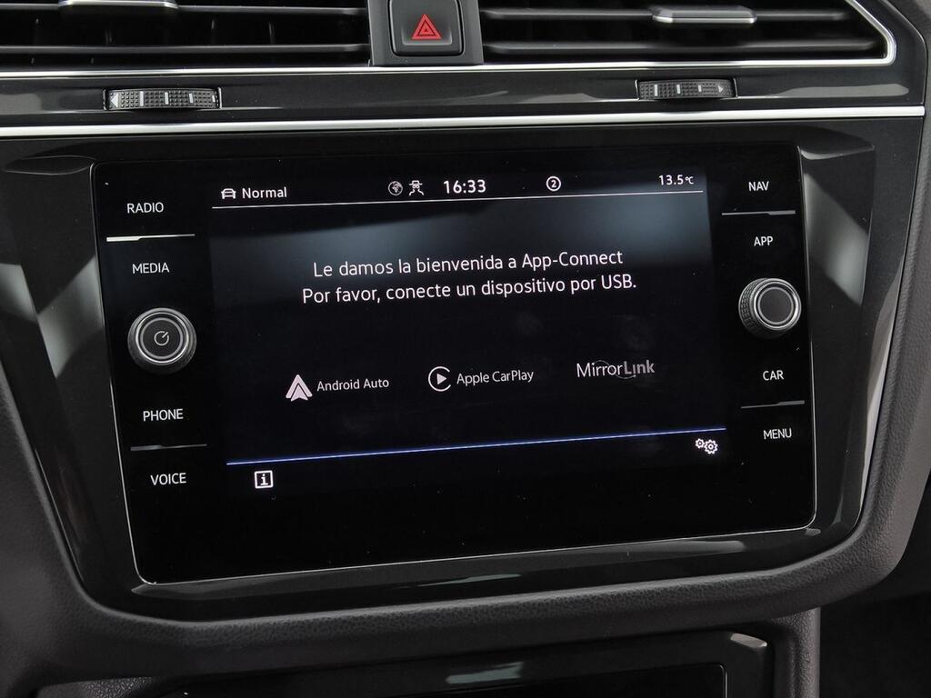 Volkswagen Tiguan R-Line 1.5 TSI 110kW (150CV) DSG 27