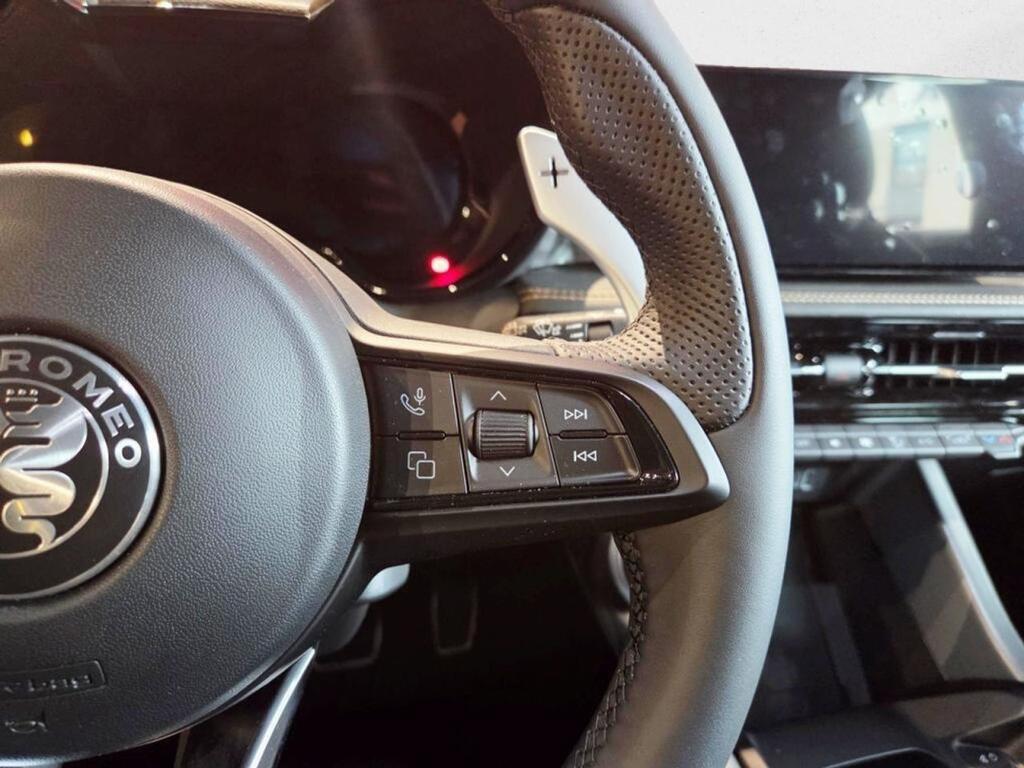 Alfa Romeo Tonale VELOCE 1.5 MHEV DCT VGT 174CV 5P MY26 19