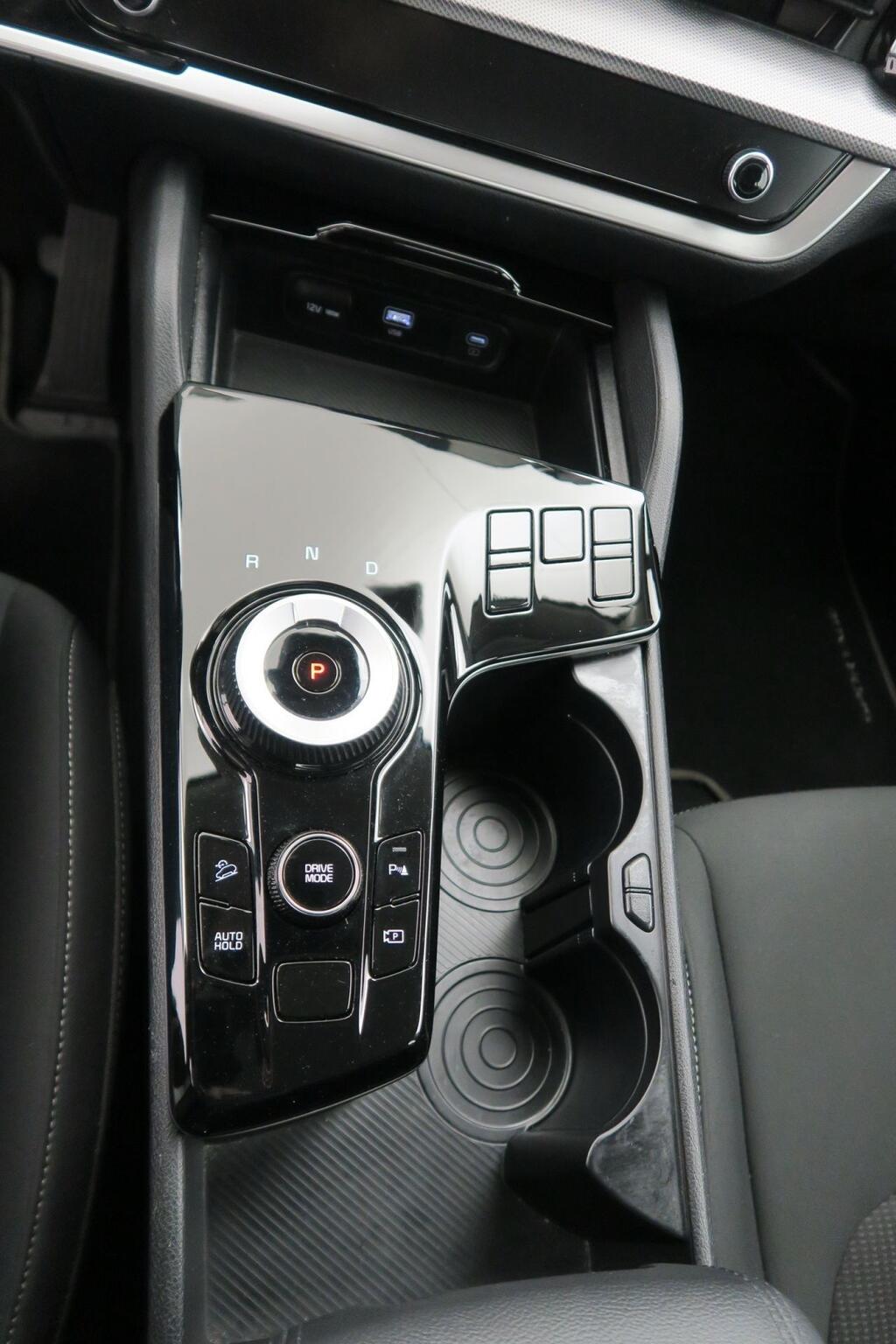 Kia Sportage SUV 1.6 T-GDI HEV DRIVE AUTO 230 5P 18