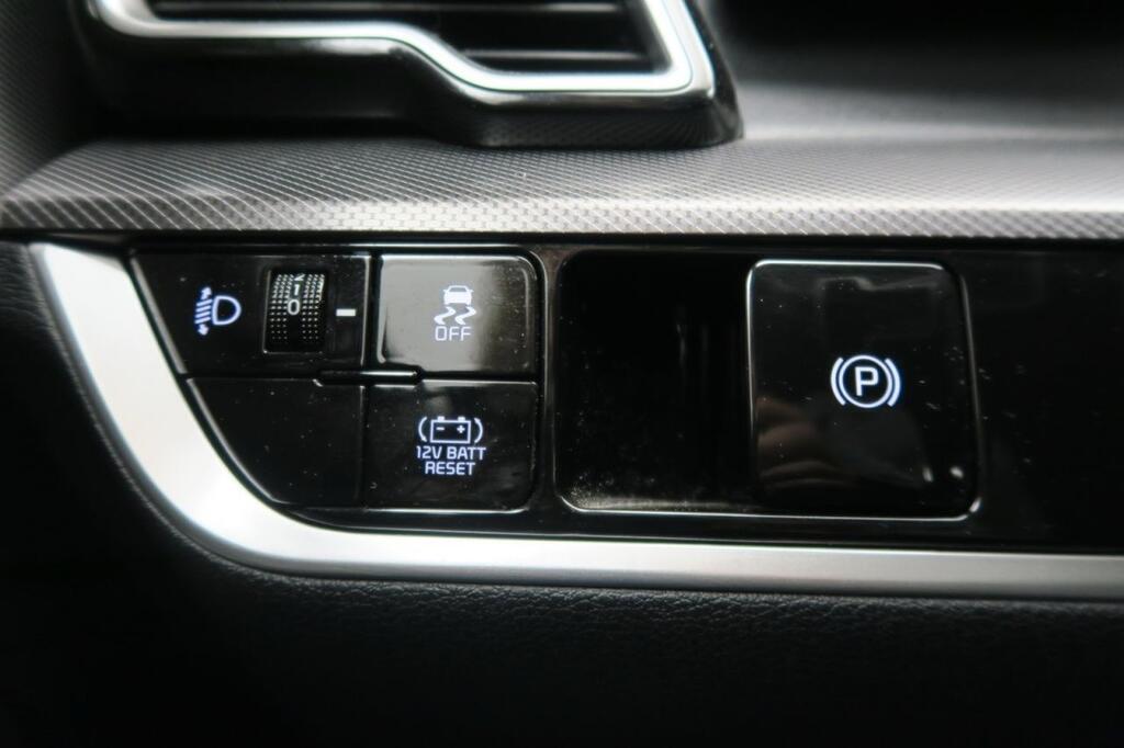 Kia Sportage SUV 1.6 T-GDI HEV DRIVE AUTO 230 5P 17