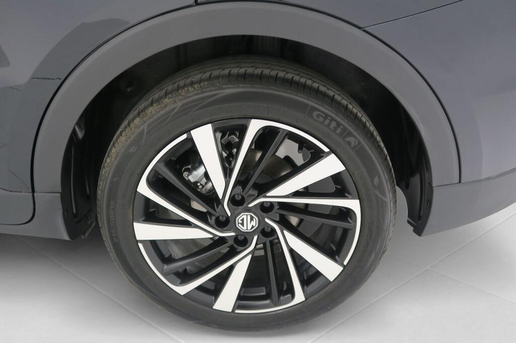 MG ZS LUXURY 1.5 HYBRID+ 197 CV 5P 11