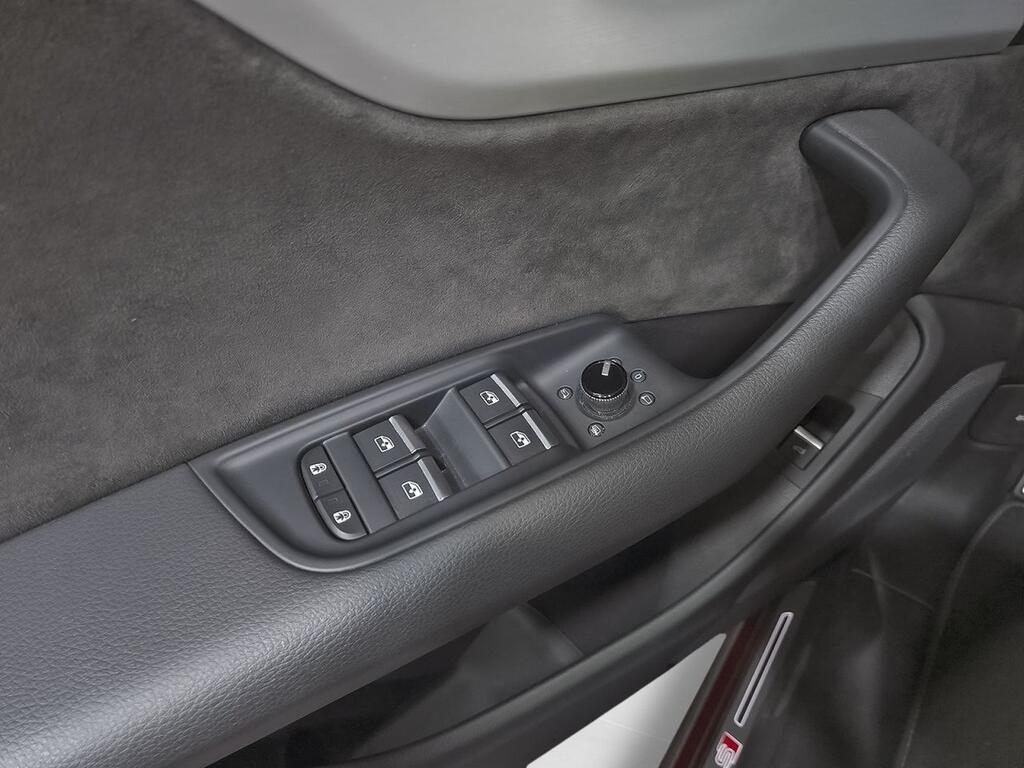 Audi Q8 45 TDI 170kW Black L quattro tiptronic 11