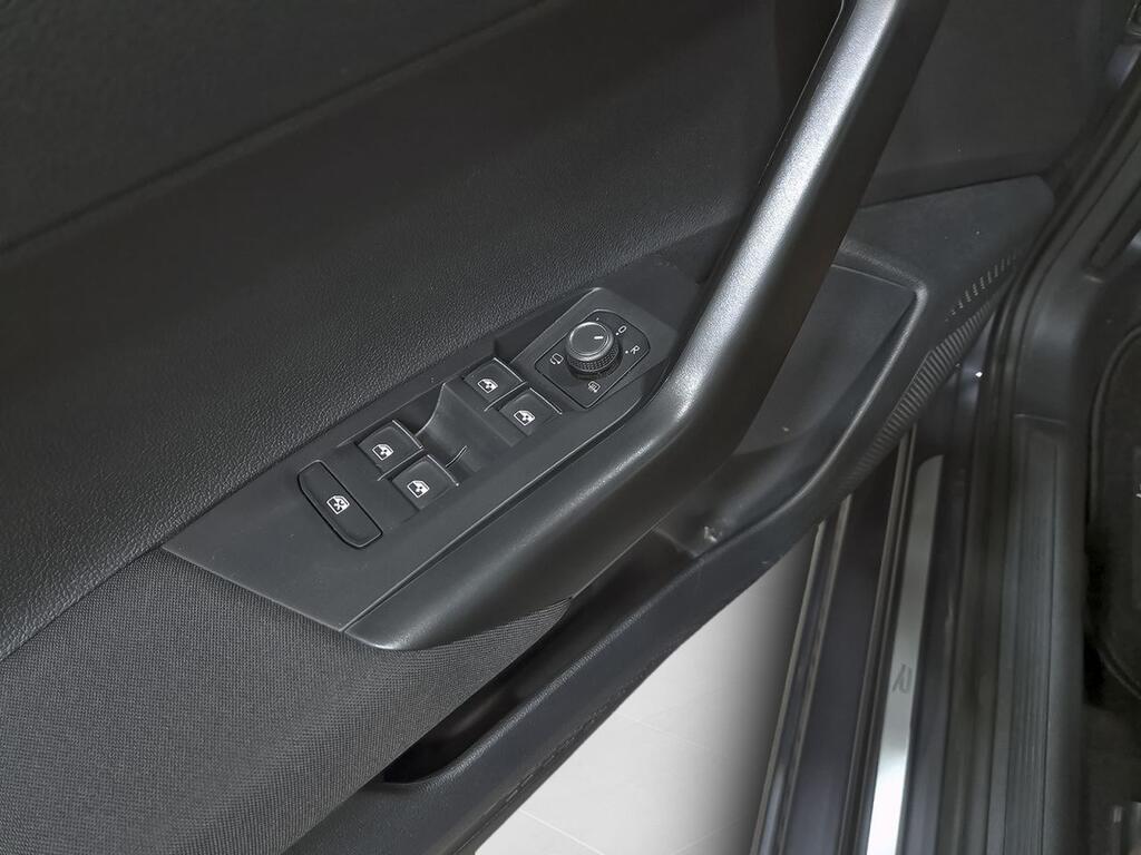 Volkswagen Taigo R-Line 1.0 TSI 81kW (110CV) DSG 10