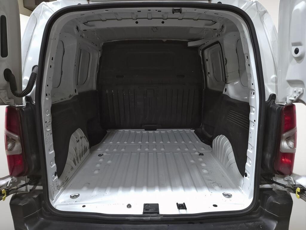 Peugeot Partner *PARTNER FURGON 1.5 BLUEHDI 100 STANDARD 4P 600KG 9